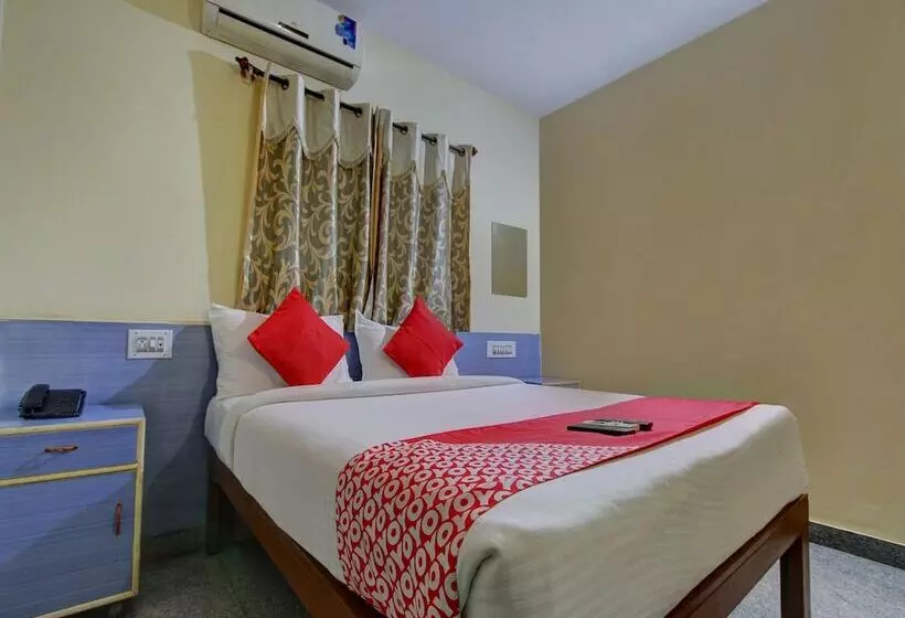 هتل Ashwa Comfort By Oyo Rooms