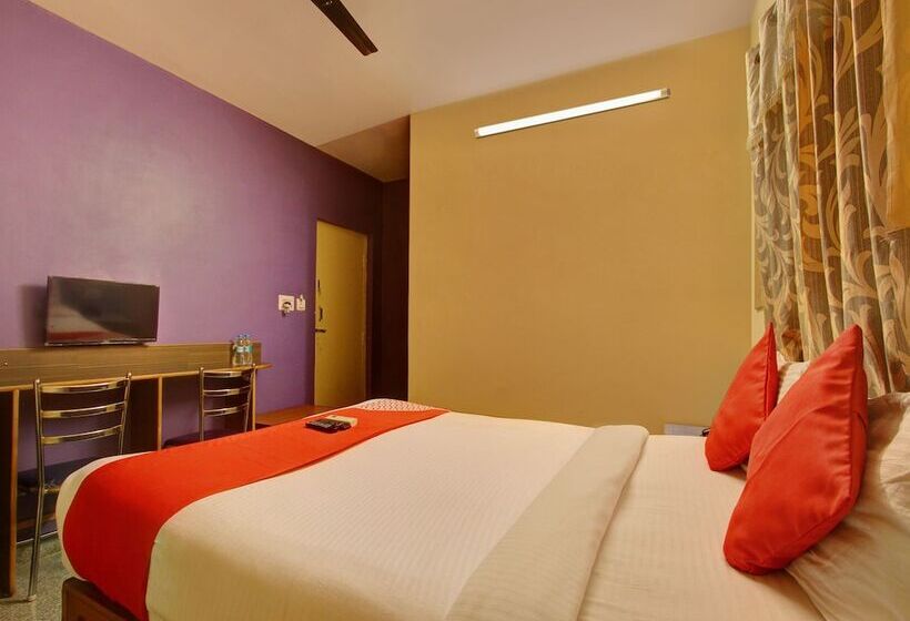 هتل Ashwa Comfort By Oyo Rooms