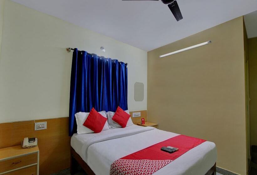 هتل Ashwa Comfort By Oyo Rooms