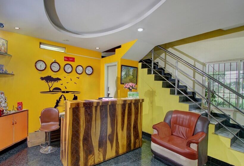 هتل Ashwa Comfort By Oyo Rooms