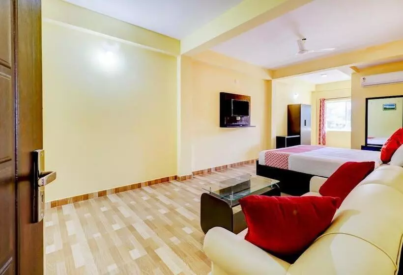 Hotelli Gaurika Residency Boarding & Lodging   Padubidri