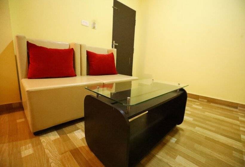 בית מלון כפרי Gaurika Residency Boarding & Lodging   Padubidri