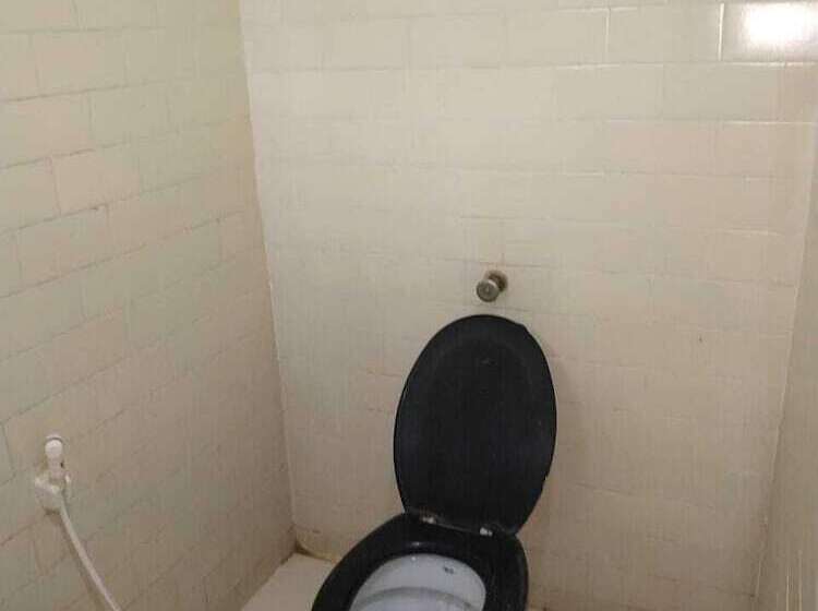 فندق Iroomz Sri Balaji Residency