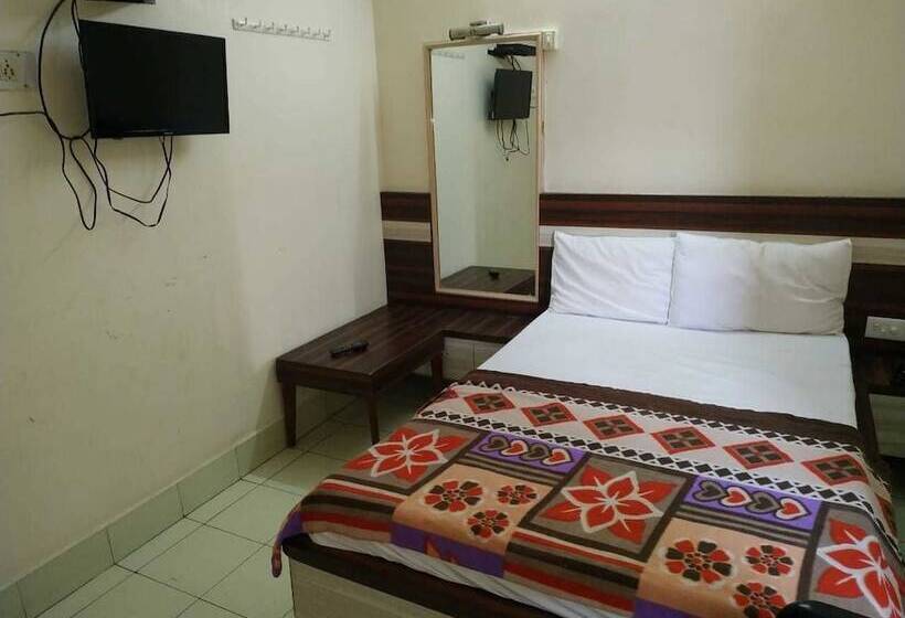 فندق Iroomz Sri Balaji Residency