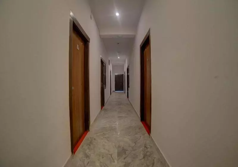 ホテル Oyo Flagship 30552 Sector 53