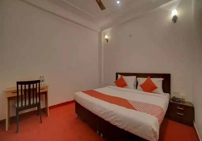 ホテル Oyo Flagship 30552 Sector 53