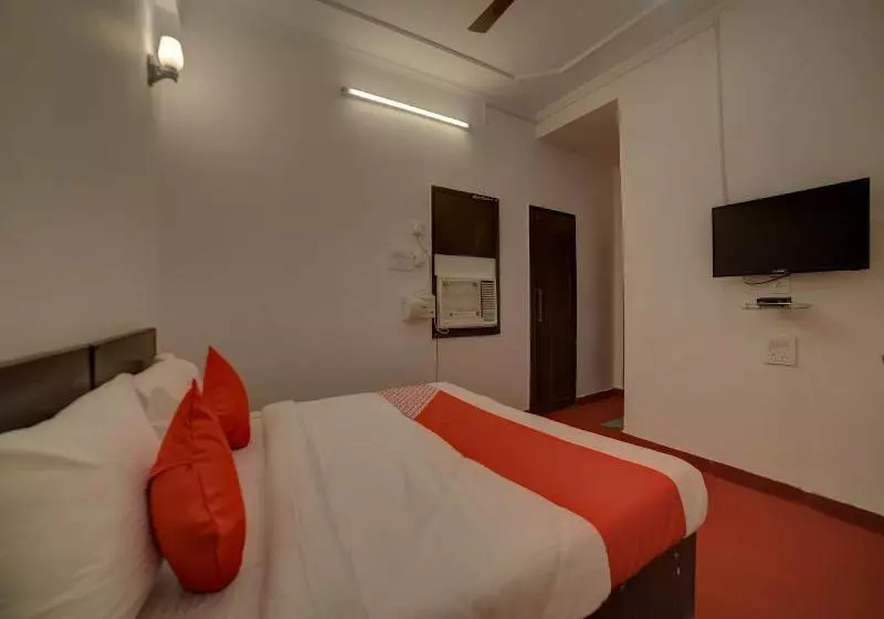 ホテル Oyo Flagship 30552 Sector 53