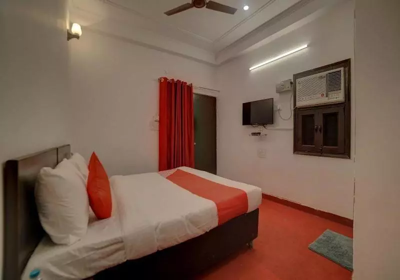 ホテル Oyo Flagship 30552 Sector 53