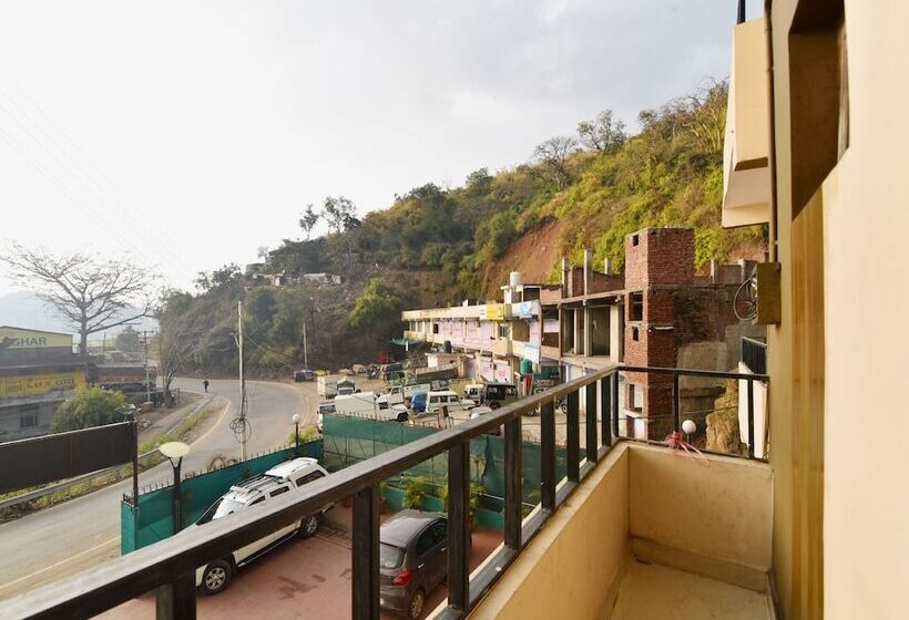 Отель Paradise By Oyo Rooms