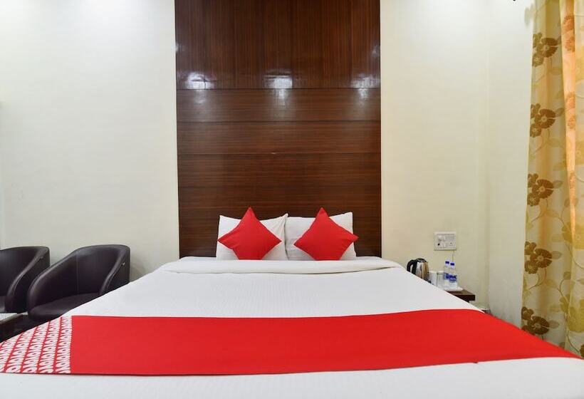 Отель Paradise By Oyo Rooms