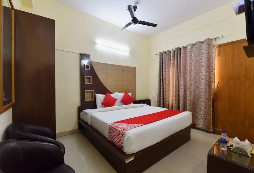 Отель Paradise By Oyo Rooms