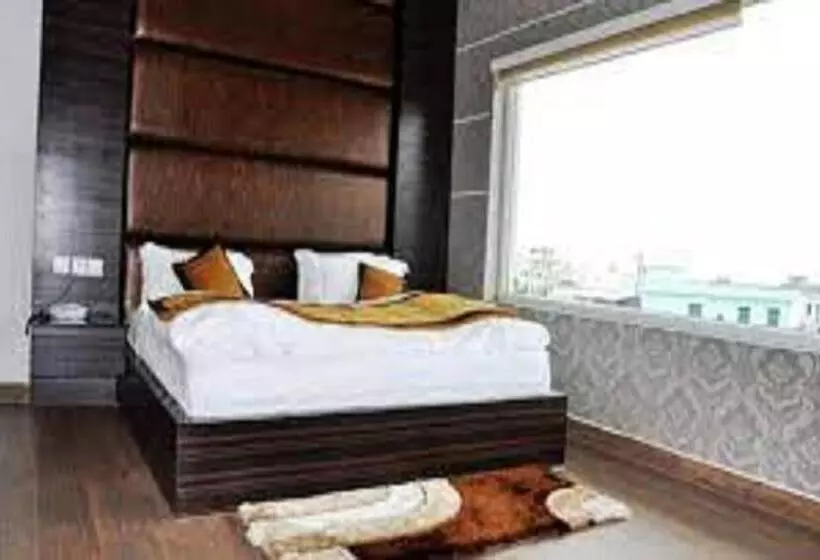 ホテル Riya Palace By Amazone Holidays