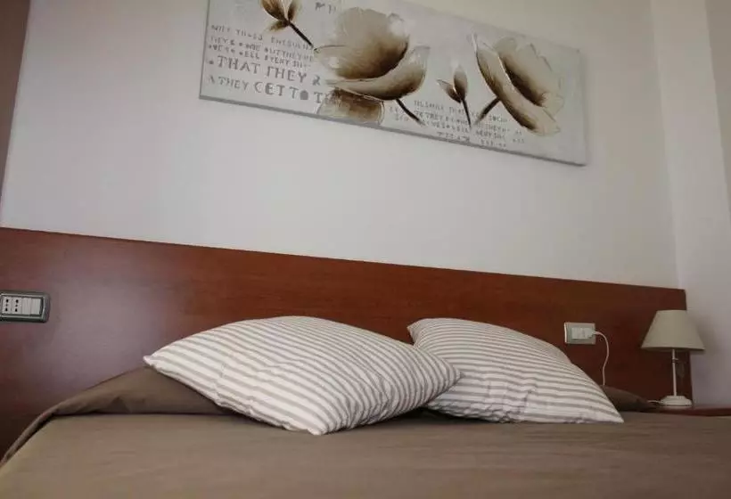 ペンション Affittacamere L Arcobaleno