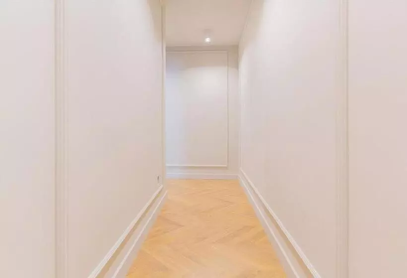 پانسیون The Mendeli Suite