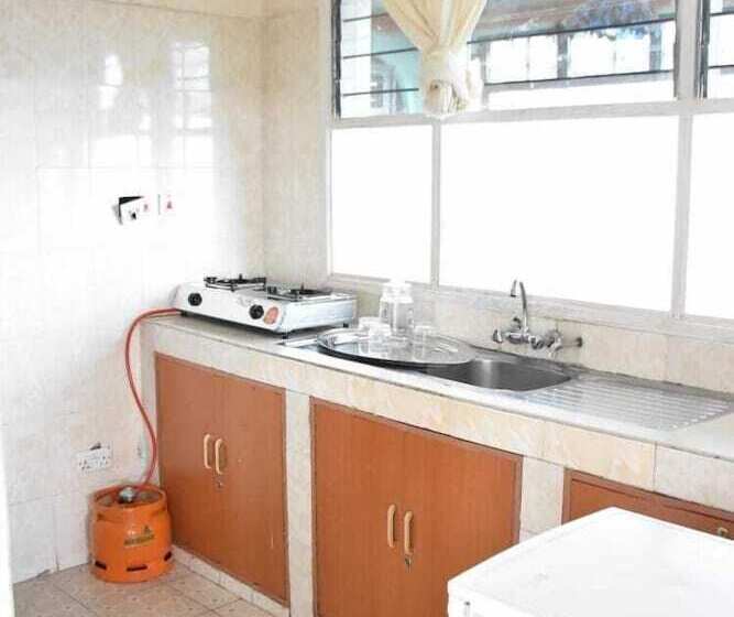 Sundown Hotels And Apartments Millimani