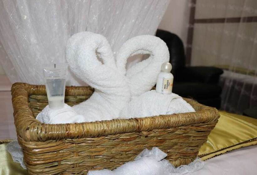 Sundown Hotels And Apartments Millimani