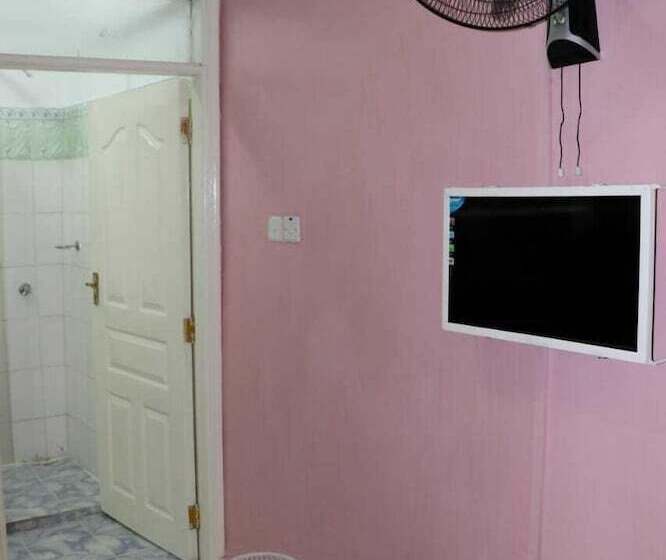 Sundown Hotels And Apartments Millimani