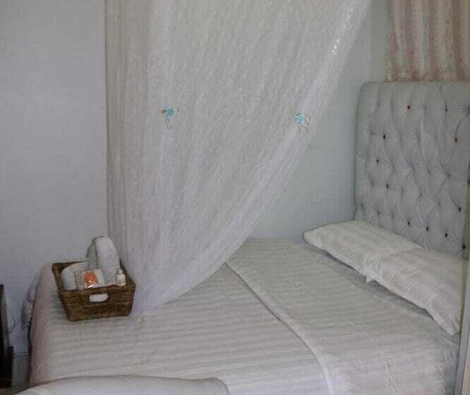 Sundown Hotels And Apartments Millimani