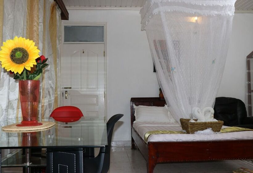 Sundown Hotels And Apartments Millimani