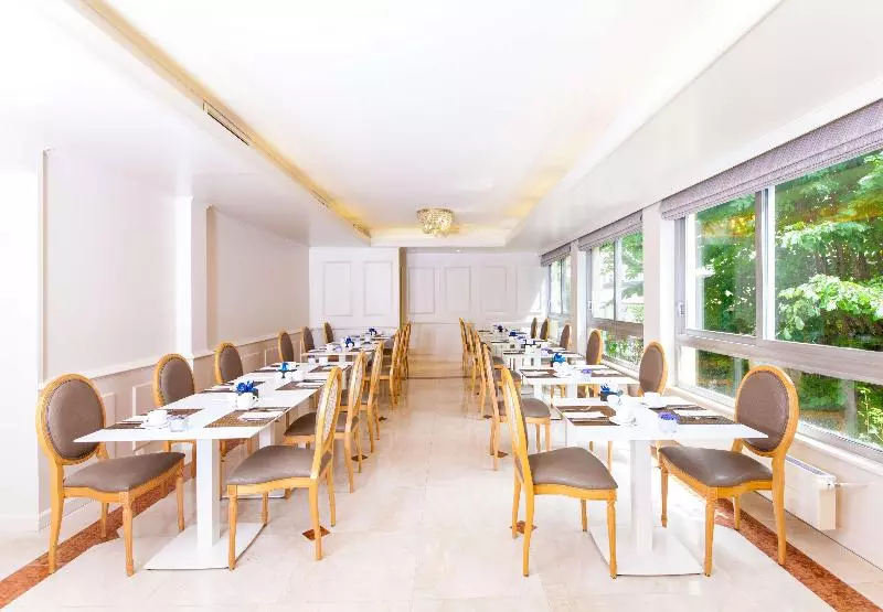 هتل Geneva By Fassbind