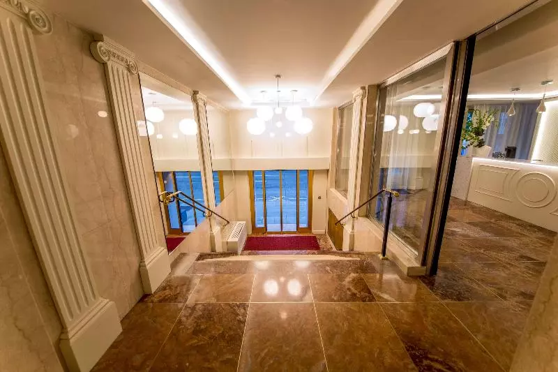 هتل Geneva By Fassbind