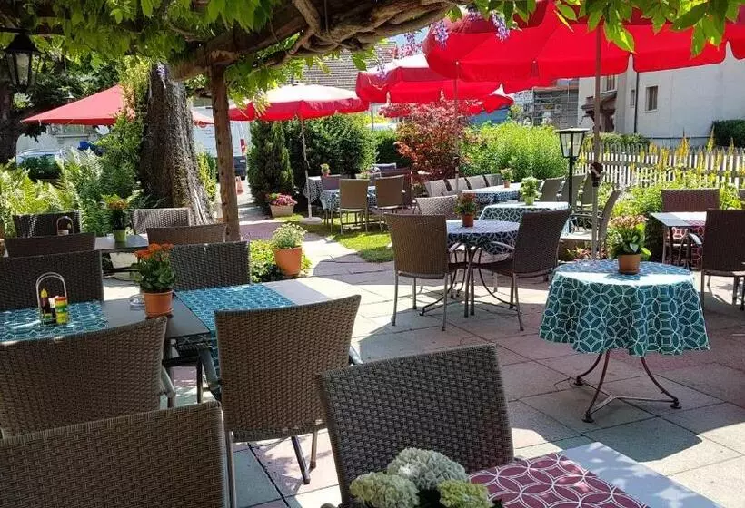 酒店 Restaurant Hirschen