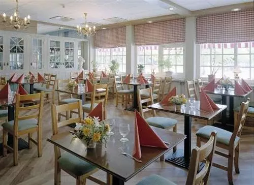 Отель Scandic Bromma