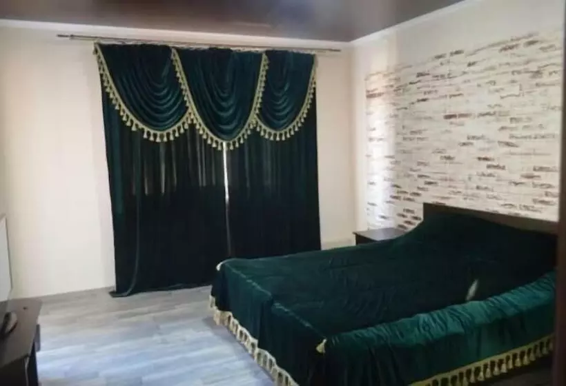 Aamiaismajoitus (B&B) Guest House Ayaz