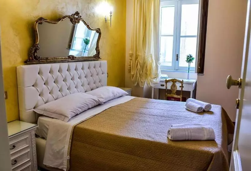 تختخواب و صبحانه Palazzo Degli Affreschi