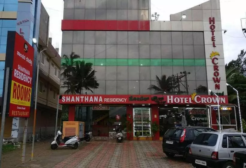ホテル Iroomz Shanthana Residency
