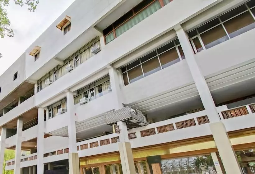 Itsy Hotels Auzone & Spa