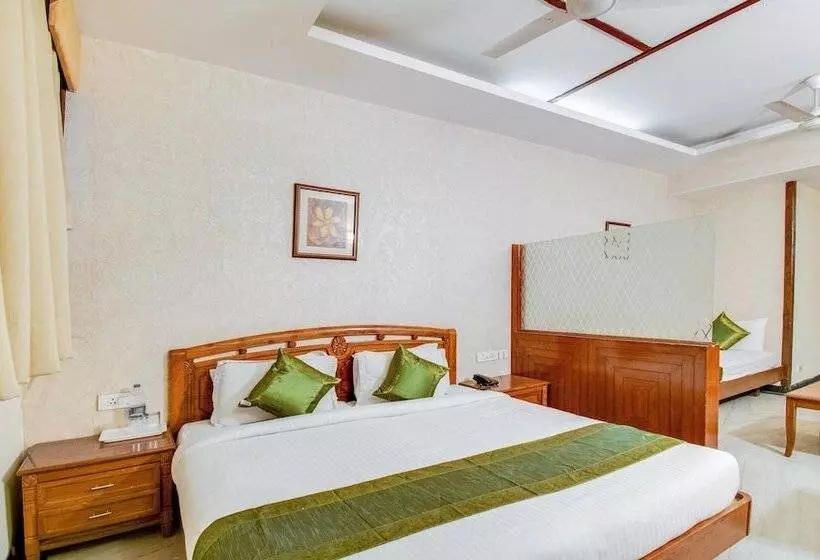 Itsy Hotels Auzone & Spa