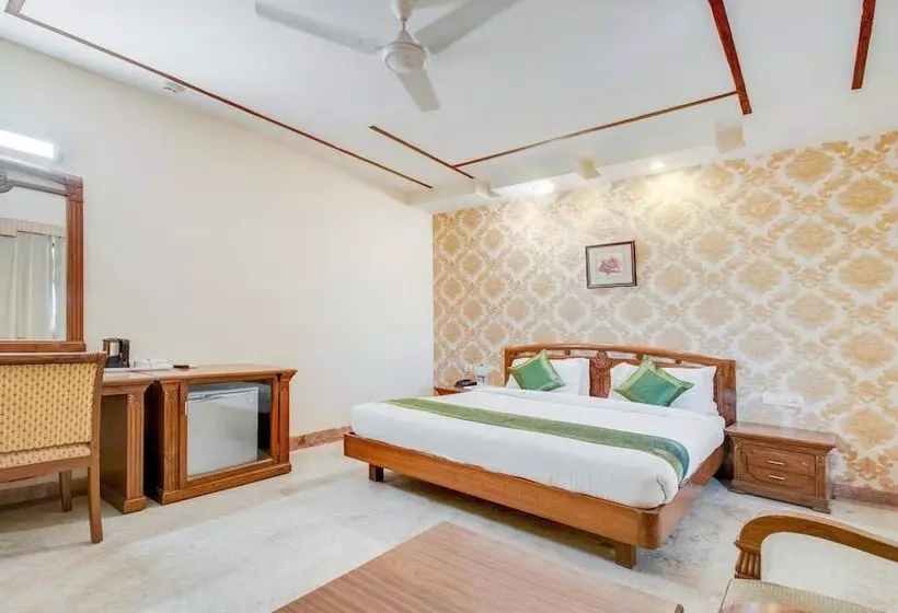 Itsy Hotels Auzone & Spa