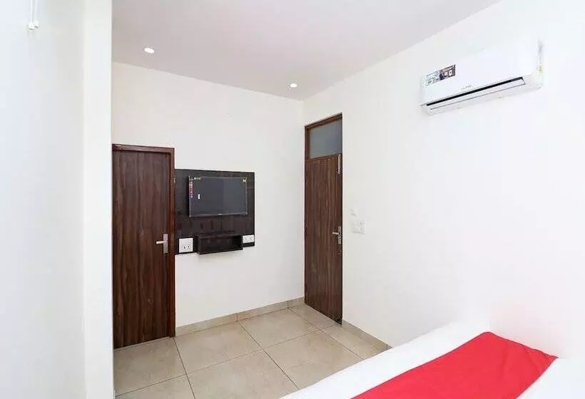 ホテル Rohtak Residency By Oyo Rooms