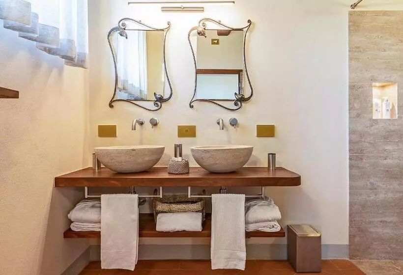 هتل روستایی Capanna Suites