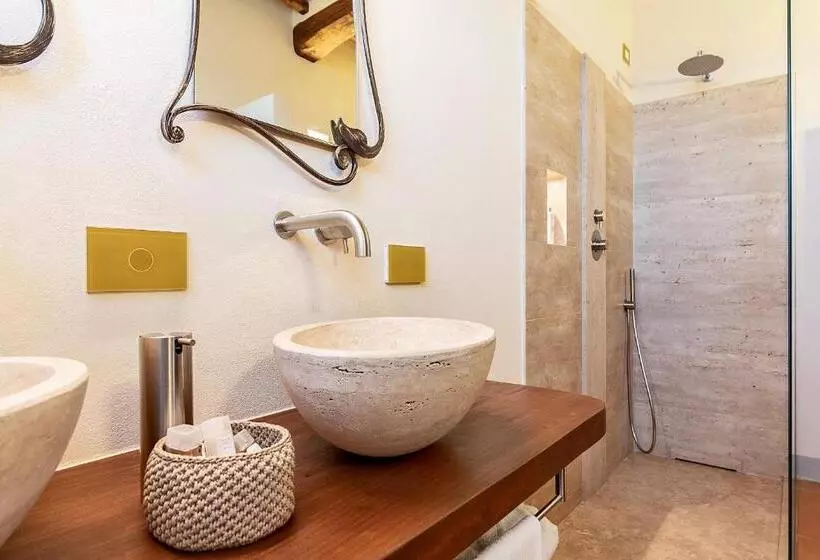 هتل روستایی Capanna Suites