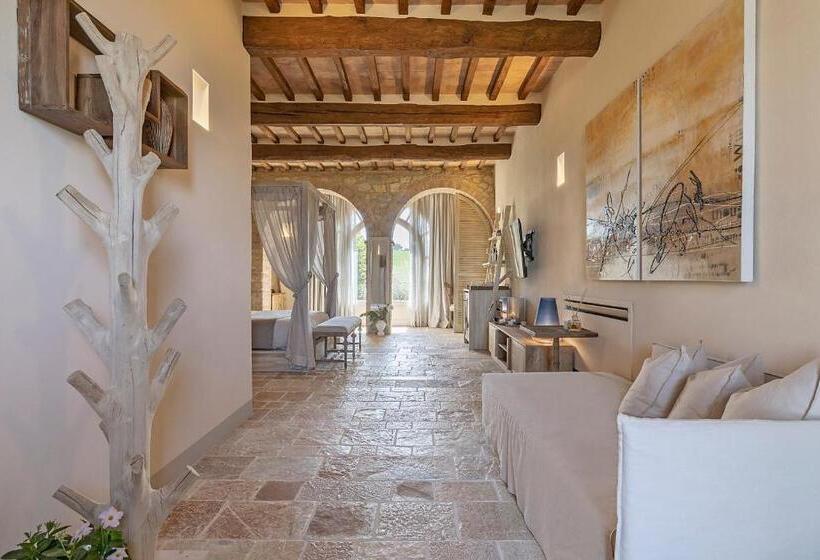 فندق ريفى Capanna Suites