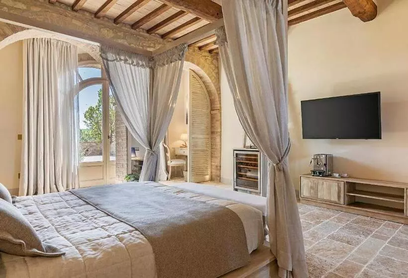 هتل روستایی Capanna Suites
