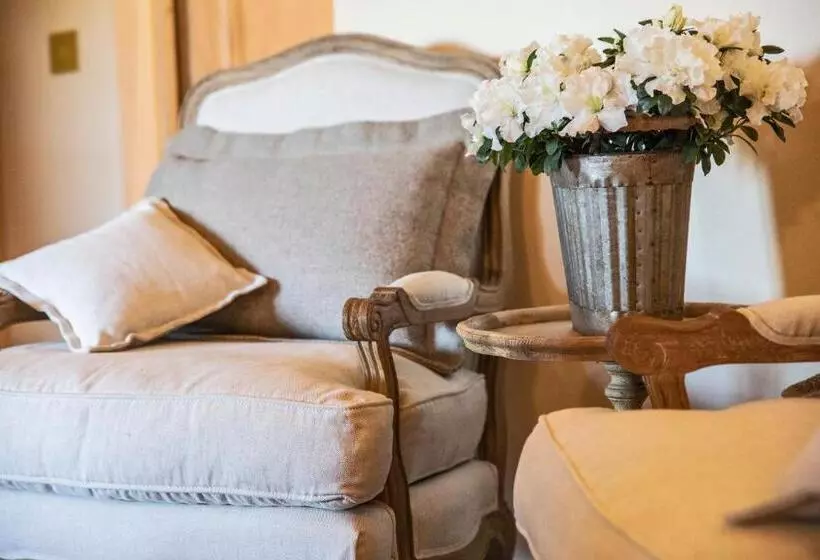 هتل روستایی Capanna Suites