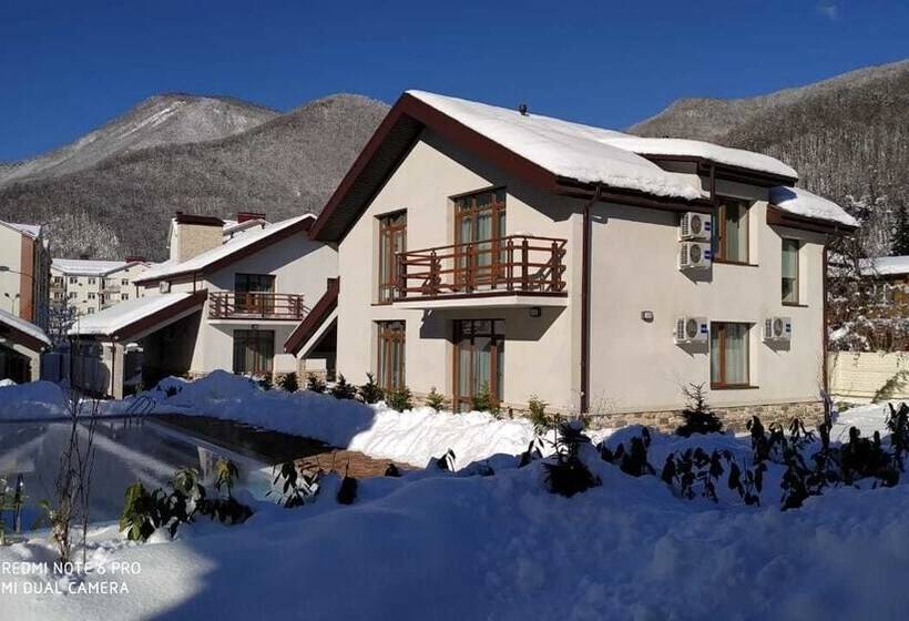 בית מלון כפרי Villa Alpina