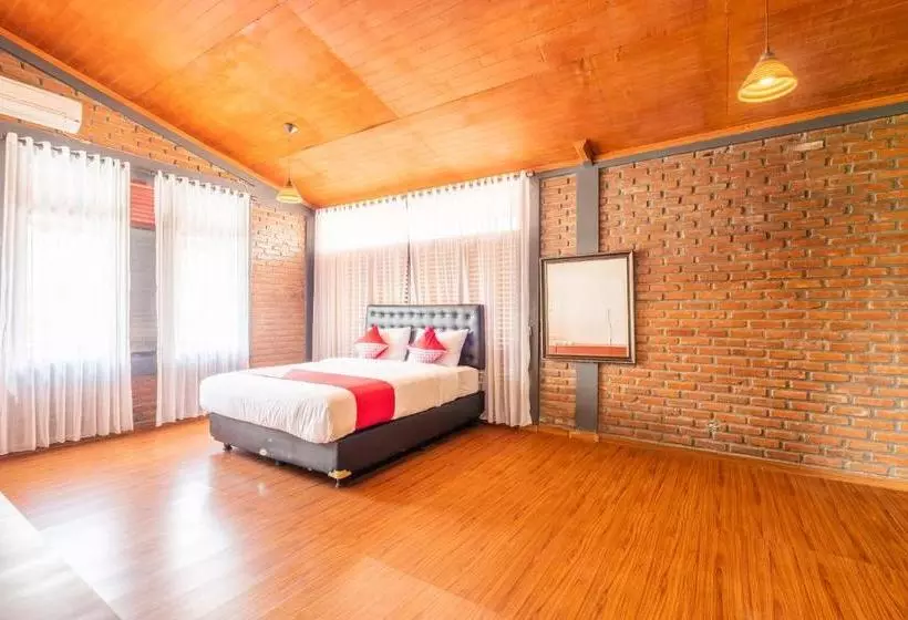 ホテル Villa Buleud By Oyo Rooms
