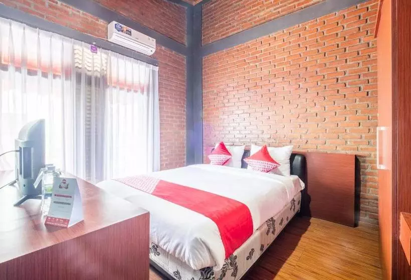 ホテル Villa Buleud By Oyo Rooms