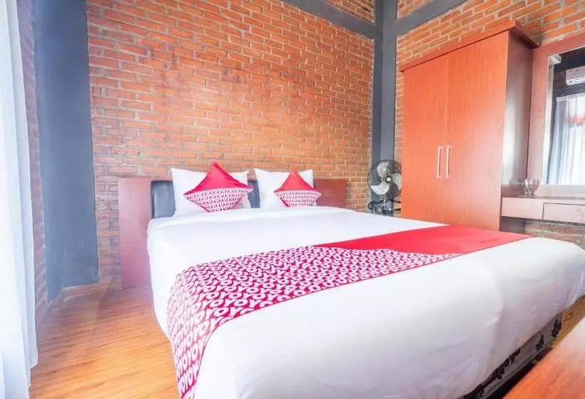 ホテル Villa Buleud By Oyo Rooms