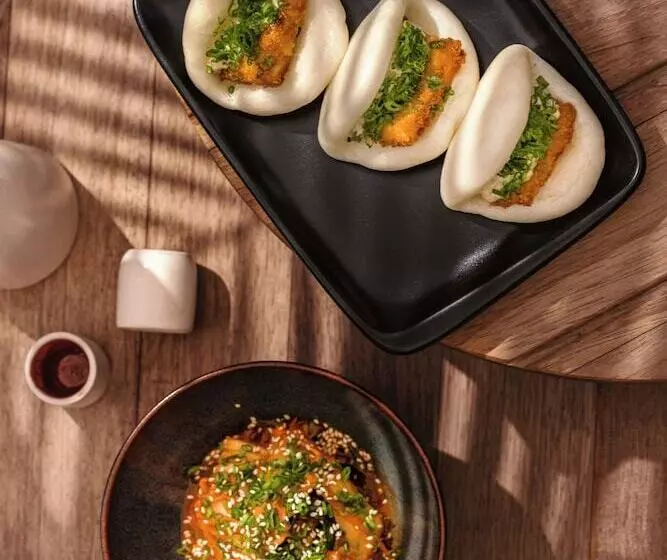 ホテル Wyndham Grand Tbilisi