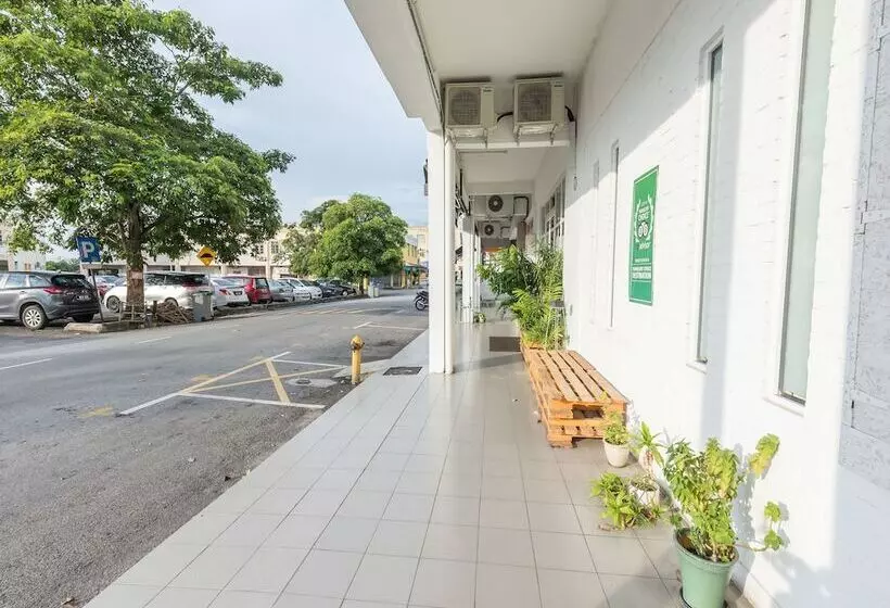 Oyo 906 Happy 92 Hotel Lumut