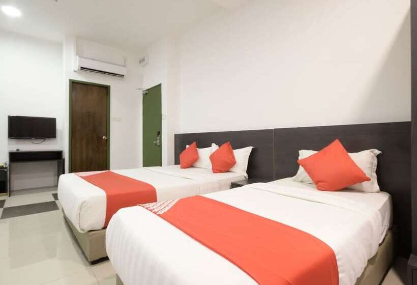 Oyo 906 Happy 92 Hotel Lumut