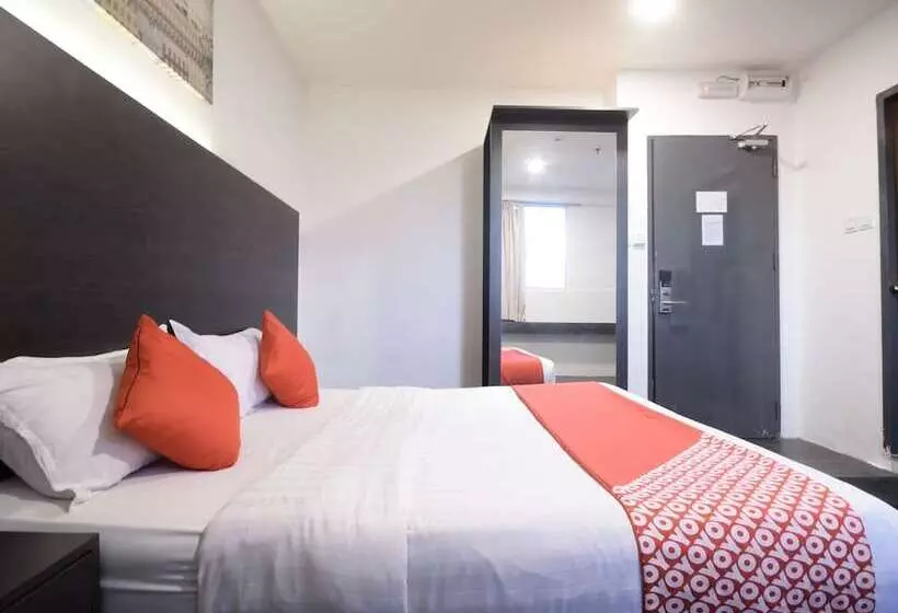 Oyo 906 Happy 92 Hotel Lumut