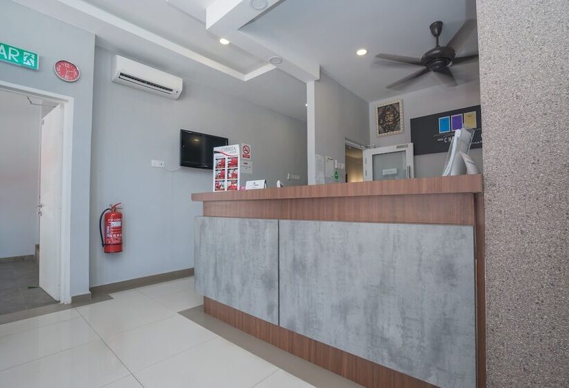 Oyo 906 Happy 92 Hotel Lumut