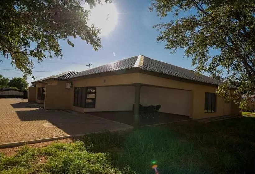 Peaconwood Boutique B&b