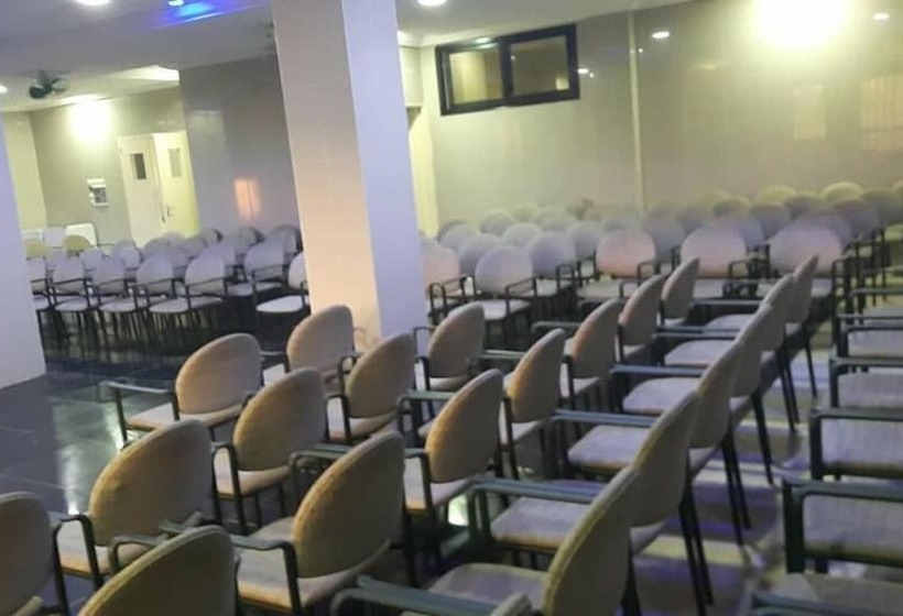 Résidence Mbissine Diouf